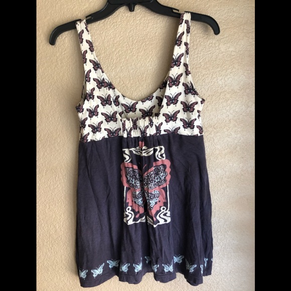 Top - Picture 2 of 4